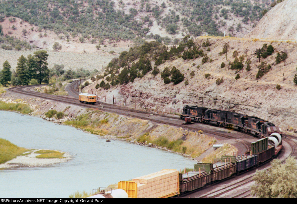 w/b D&RGW Freight and Empty Coal Hoppers Train